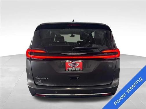Granite Crystal Metallic Clearcoat 2023 Chrysler Pacifica Touring L