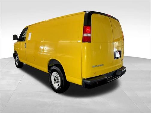 2021 GMC Savana 2500 Work Van