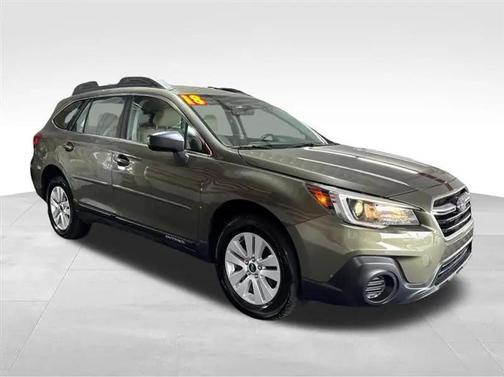 Green Metallic 2018 Subaru Outback 2.5i