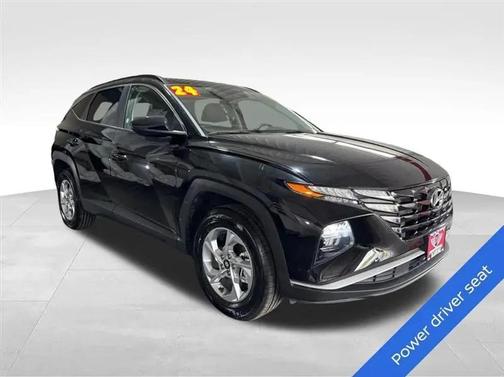 Black Pearl 2024 Hyundai TUCSON SEL