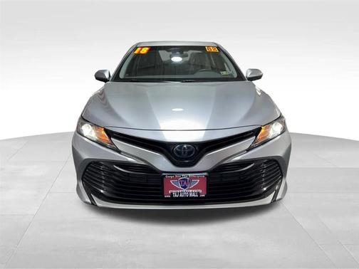 2018 Toyota Camry Hybrid LE