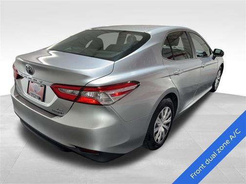 2018 Toyota Camry Hybrid LE