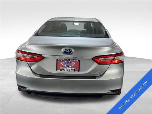 2018 Toyota Camry Hybrid LE
