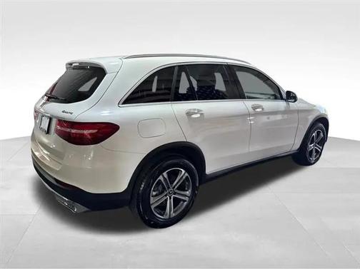 White 2019 Mercedes-Benz GLC 300 4MATIC