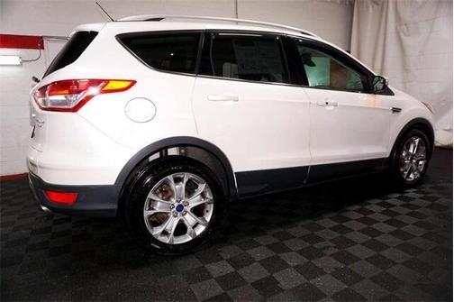 White Platinum Clearcoat Metallic 2016 Ford Escape Titanium