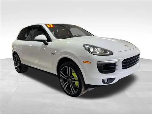 White 2017 Porsche Cayenne Cayenne