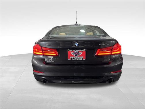 2020 BMW 530e xDrive iPerformance