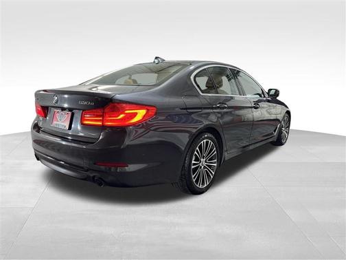 2020 BMW 530e xDrive iPerformance