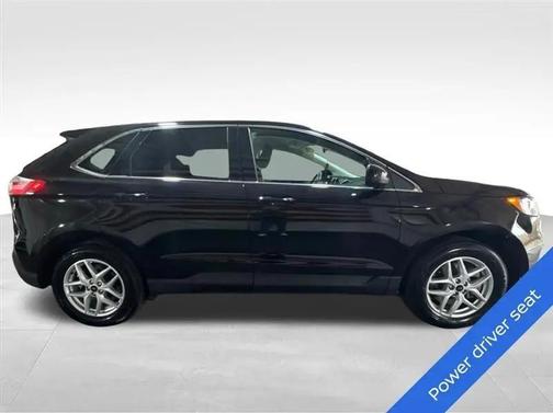Black Metallic 2024 Ford Edge SEL