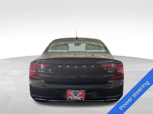 Brown Metallic 2018 Volvo S90 T6 Momentum