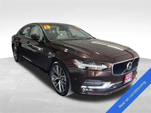 Brown Metallic 2018 Volvo S90 T6 Momentum