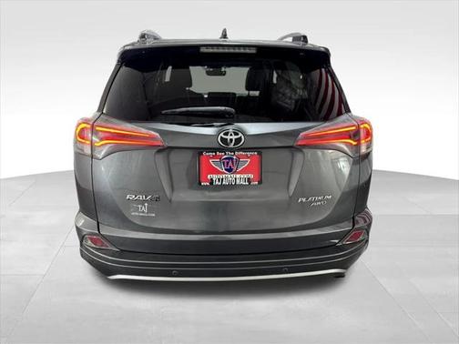 2017 Toyota RAV4 Platinum
