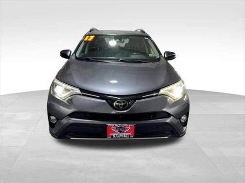 2017 Toyota RAV4 Platinum