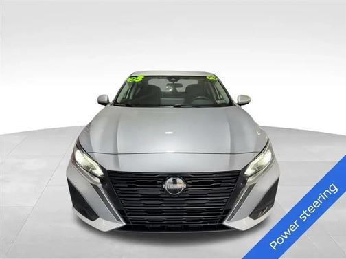 Brilliant Silver Metallic 2023 Nissan Altima 2.5 SV