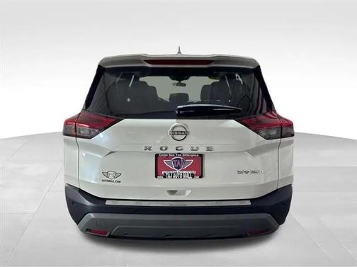 Pearl White Tricoat 2023 Nissan Rogue SV
