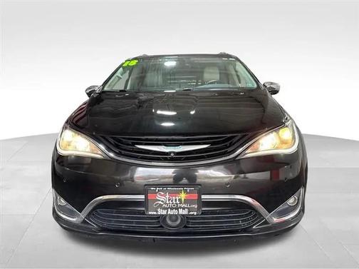2018 Chrysler Pacifica Hybrid Limited