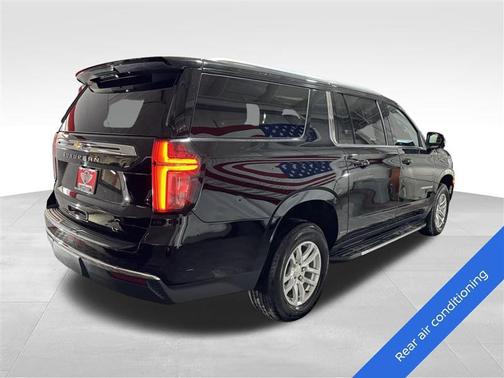 2023 Chevrolet Suburban LT