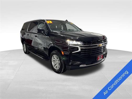 2023 Chevrolet Suburban LT