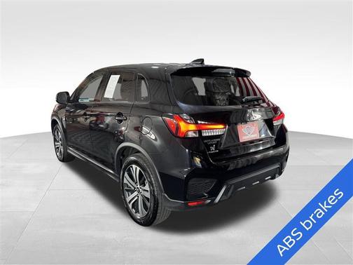 2024 Mitsubishi Outlander Sport 2.0 LE