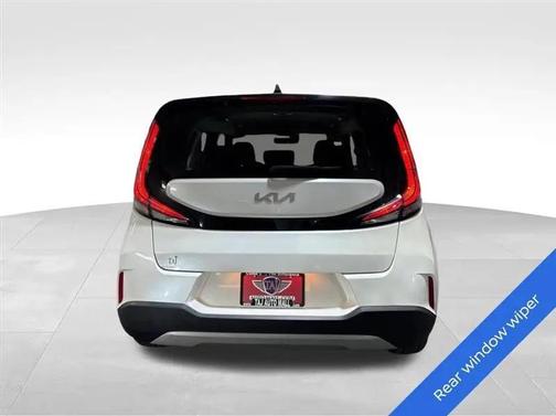 Snow White Pearl 2023 Kia Soul LX