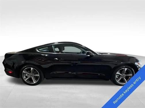 2016 Ford Mustang V6