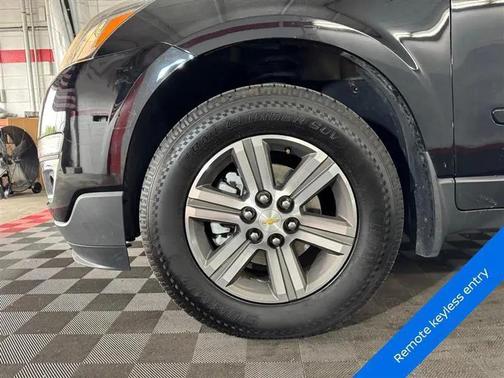 Black Metallic 2017 Chevrolet Traverse 1LT