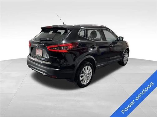 2021 Nissan Rogue Sport SV