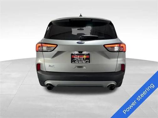 Ingot Silver Metallic 2020 Ford Escape SE