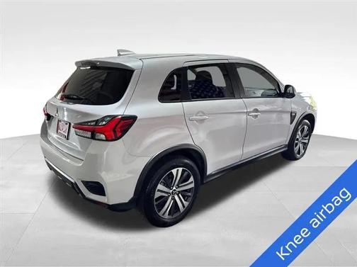 White Diamond 2022 Mitsubishi Outlander Sport 2.0 LE