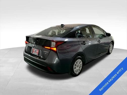 2022 Toyota Prius L