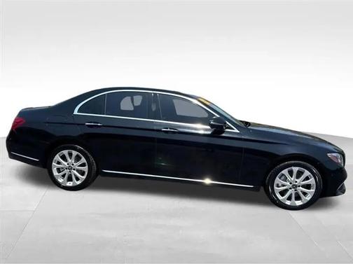 Black 2018 Mercedes-Benz E-Class 4MATIC