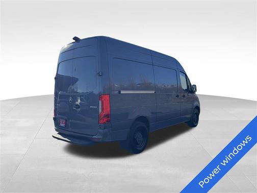 2022 Mercedes-Benz Sprinter 2500 Standard Roof