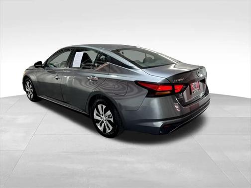 2022 Nissan Altima S FWD