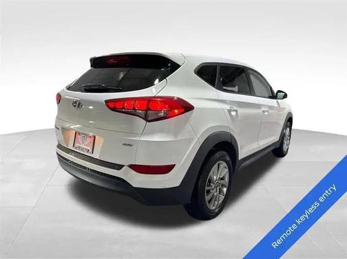 2018 Hyundai TUCSON SE