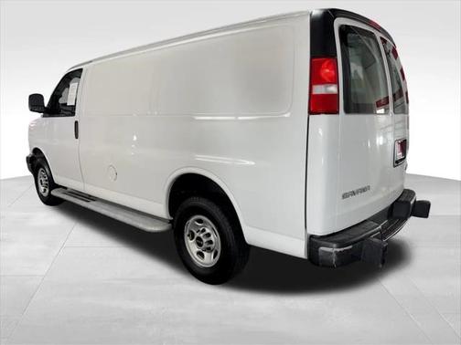 2023 GMC Savana 2500 Work Van