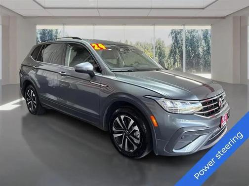 Platinum Gray Metallic 2024 Volkswagen Tiguan 2.0T SE