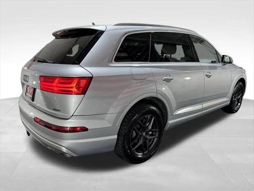 2019 Audi Q7 45 Premium Plus