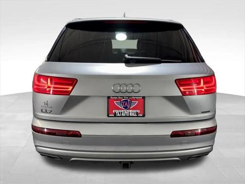 2019 Audi Q7 45 Premium Plus