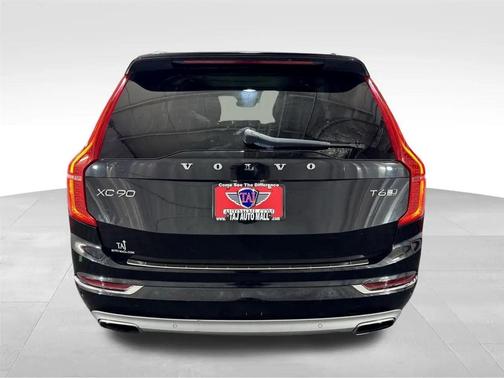 2018 Volvo XC90 T6 Inscription