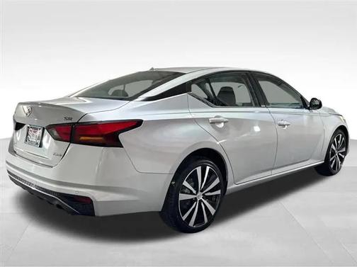 2021 Nissan Altima SR Intelligent AWD