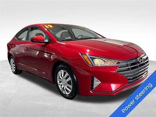 2019 Hyundai ELANTRA SE