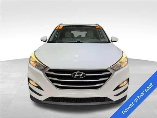 Dazzling White 2018 Hyundai TUCSON SEL