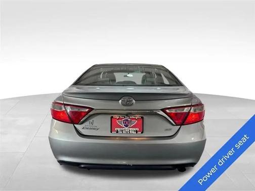 Celestial Silver Metallic 2017 Toyota Camry LE