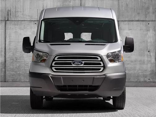 Oxford White 2017 Ford Transit-250 Base