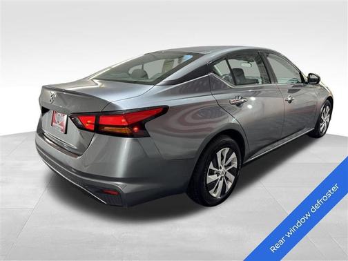 2022 Nissan Altima S FWD