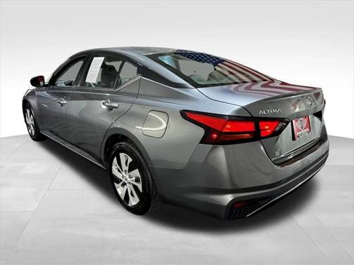 2022 Nissan Altima S FWD