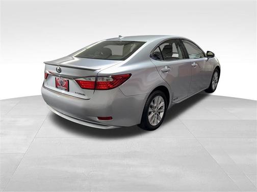 2013 Lexus ES 300h Base