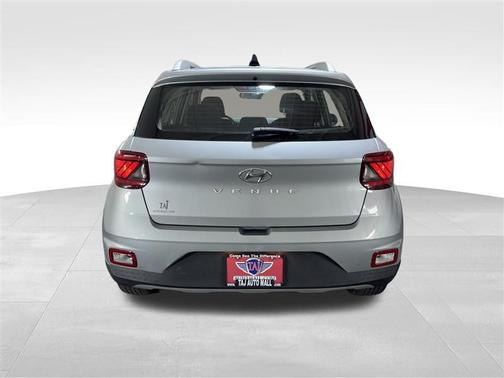 2021 Hyundai VENUE SEL