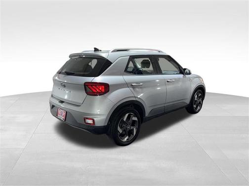 2021 Hyundai VENUE SEL