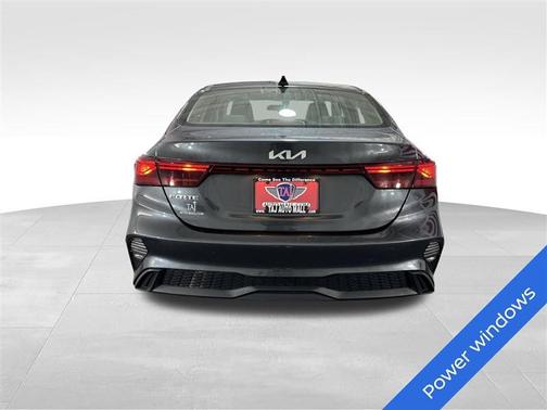 2022 Kia Forte LXS